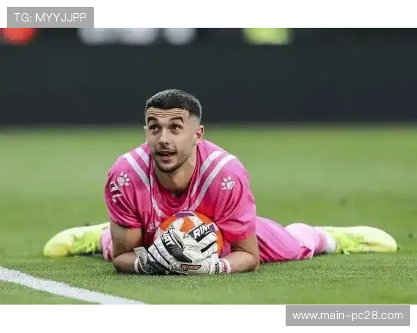 格瓦迪奥尔胫骨骨折赛季报销，曼城后防线再添伤员